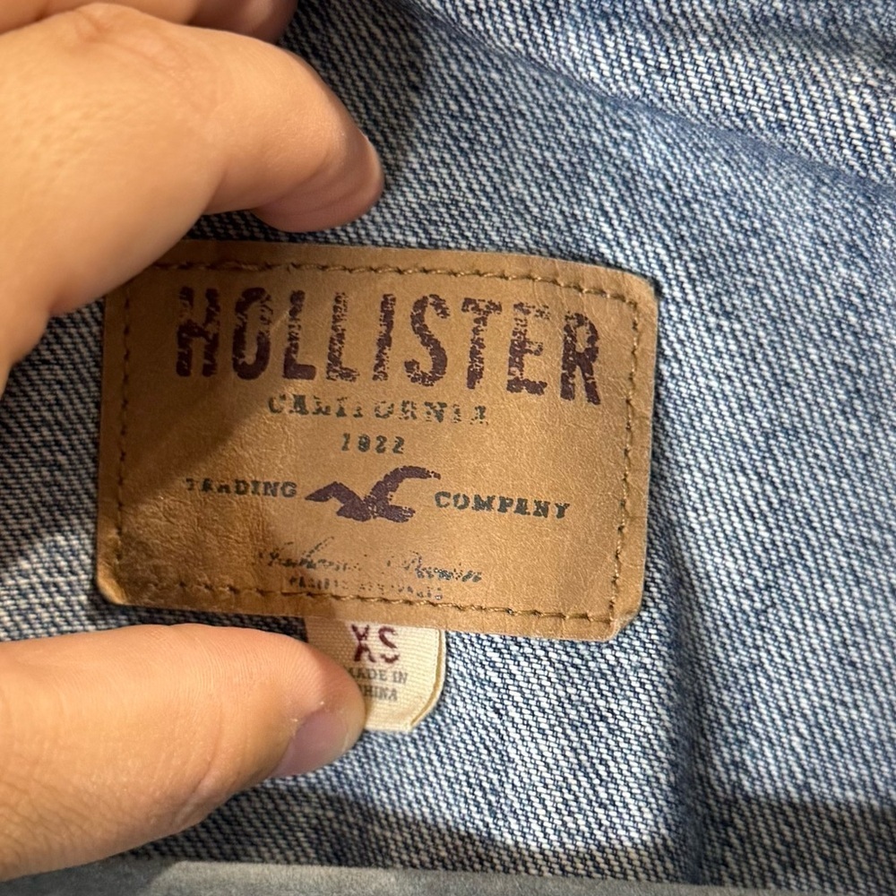 Hollister Women's Blue Denim Jacket Y2K Size XS - Picture 5 of 9